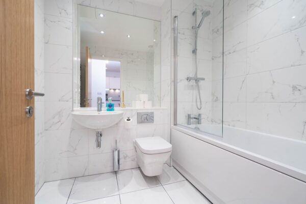 1 Bed Pink Apt Refurb 34
