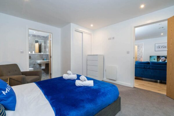 2 Bed Apt Refurb 19