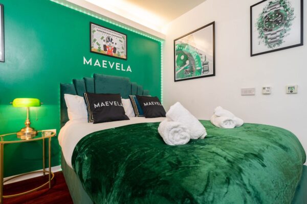 Rolex Themed Studio Apt 7