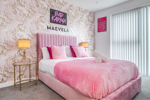 1 Bed Pink Apt Refurb 41