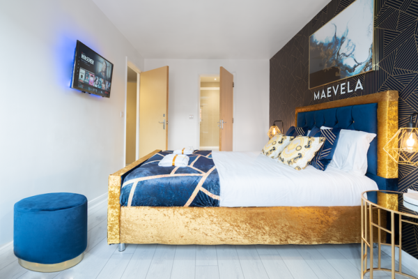 2 Bed Luxury Penthouse Refurb 10
