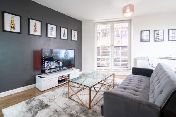 Luxury Pink Apt Refurb 24
