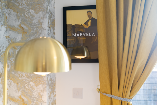 2 Bed Luxury Penthouse Refurb 13