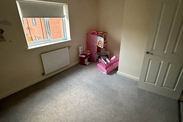 Orange 1 Bed Apt 3