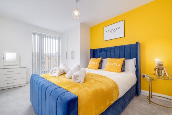 2 Bed Apt City Centre - Deep Refurb 16
