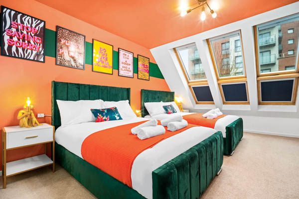 Orange 1 Bed Apt 4