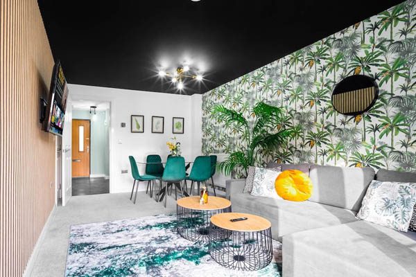 Orange 1 Bed Apt 3