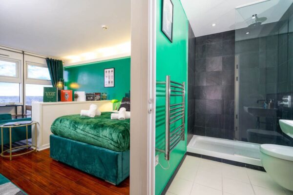 Rolex Themed Studio Apt 33