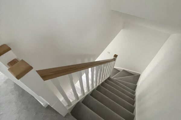 Blue Modern 2 Bed City Centre 21