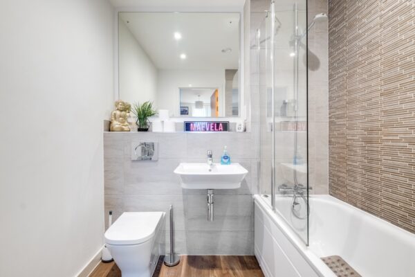 2 Bed Lambo Penthouse Refurb 7