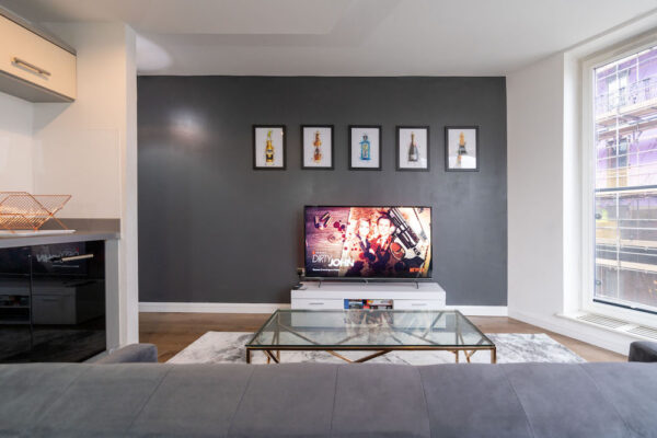 Luxury Pink Apt Refurb 21