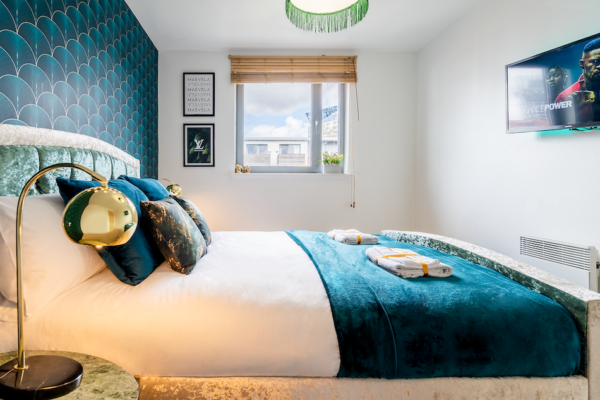 2 Bed Luxury Penthouse Refurb 12
