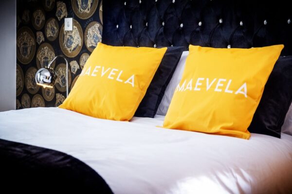 Versace Style Refurb 1 Bed 32