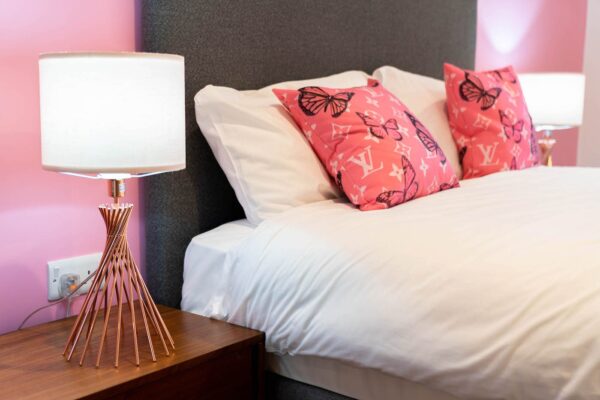 1 Bed Pink Apt Refurb 51