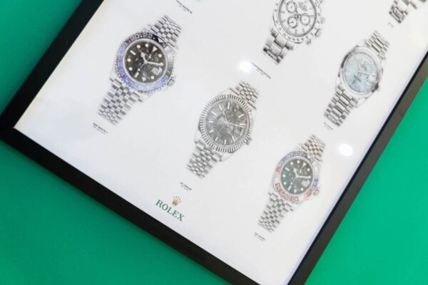 Rolex Themed Studio Apt 14