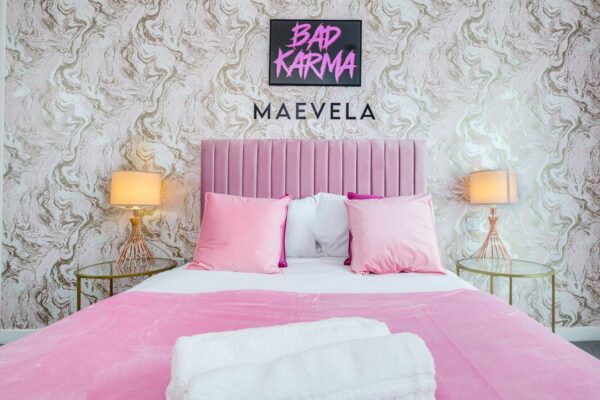 1 Bed Pink Apt Refurb 61