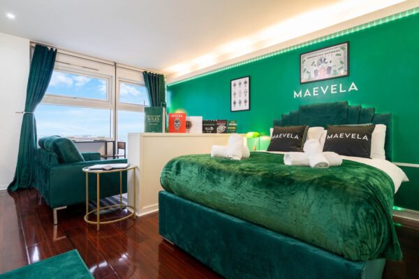 Rolex Themed Studio Apt 1