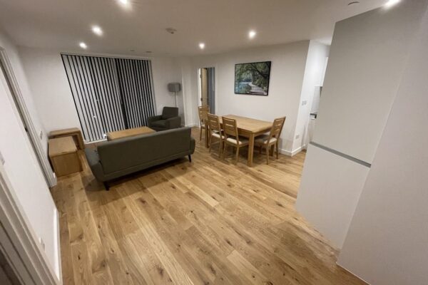 Blue modern 2-bed, city centre