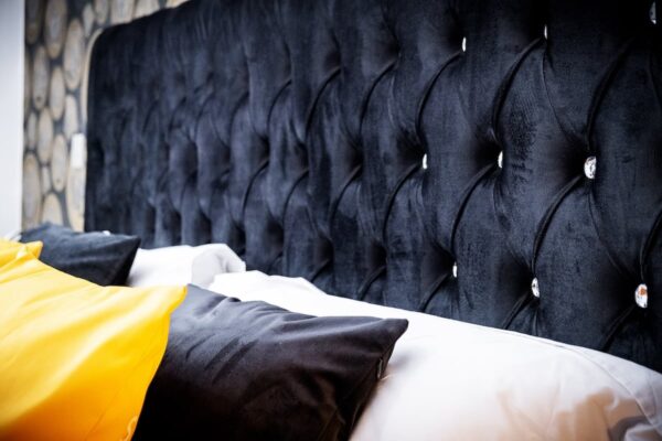 Versace Style Refurb 1 Bed 17